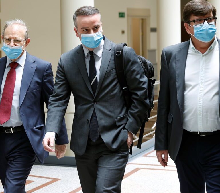 Sánchez "rescata" a Paco Salazar, "sanchista" de primera hora que corrió la suerte de Iván Redondo