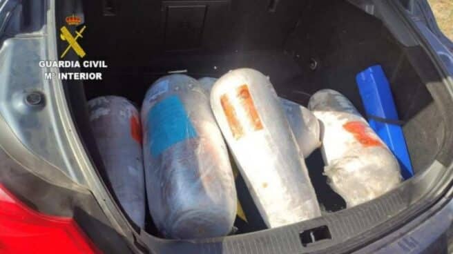 sucesos-intervienen-90-kilos-de-carne-kebab-transportadas-en-un-maletero-sin-medidas-higienicas