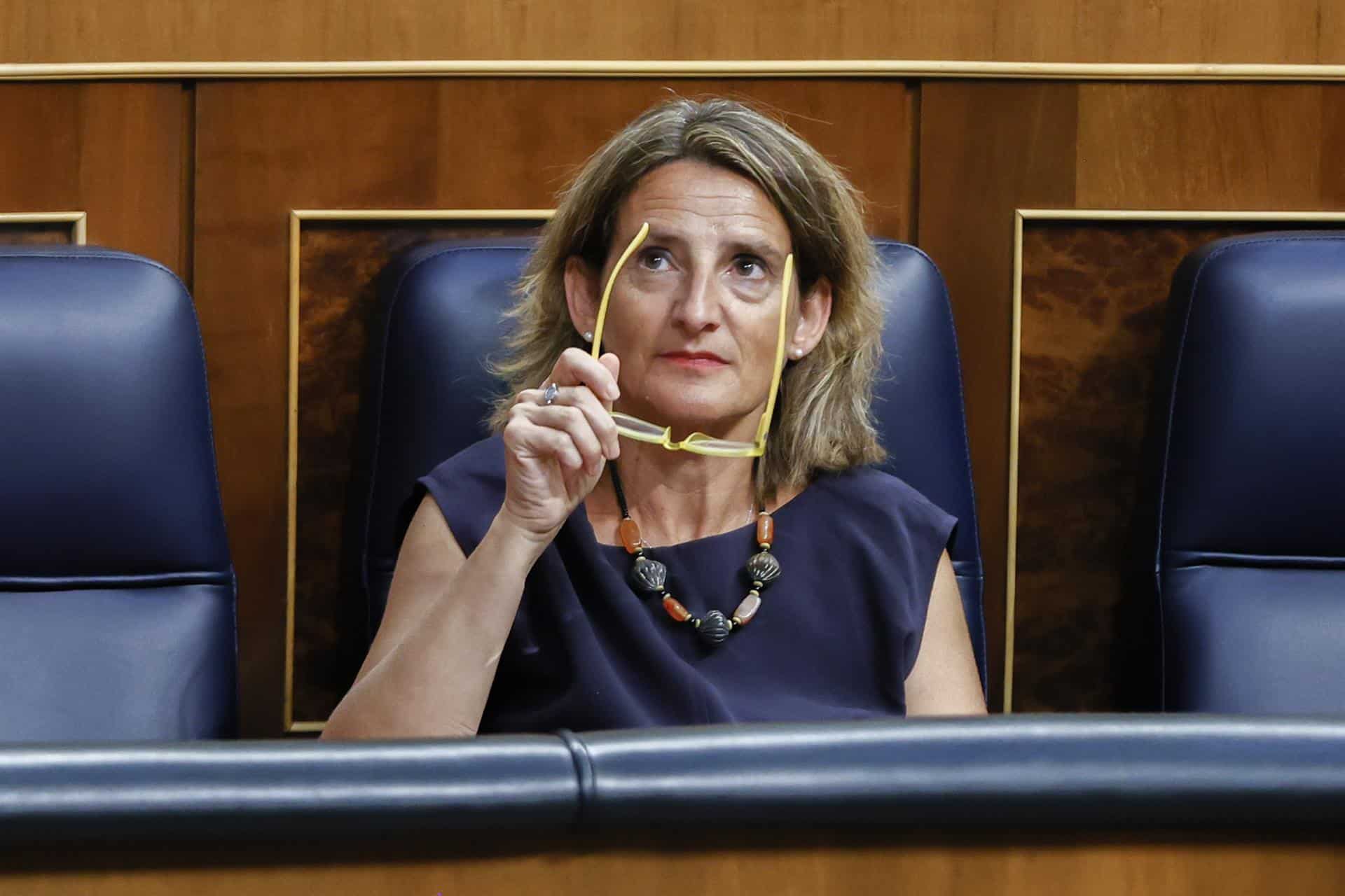 La ministra de Transición Ecológica, Teresa Ribera, durante el debate del real decreto de medidas de ahorro energético, este jueves en el Congreso.