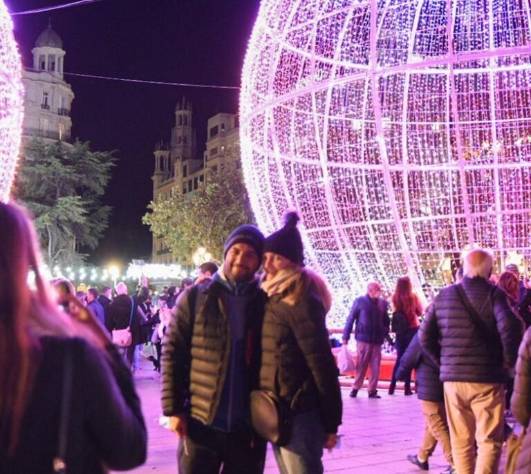Valencia propone menos luces de Navidad para ahorrar un 20%