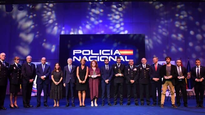 El ministro del Interior y altos mandos de la Policía, en una entrega de premios este martes en A Coruña.