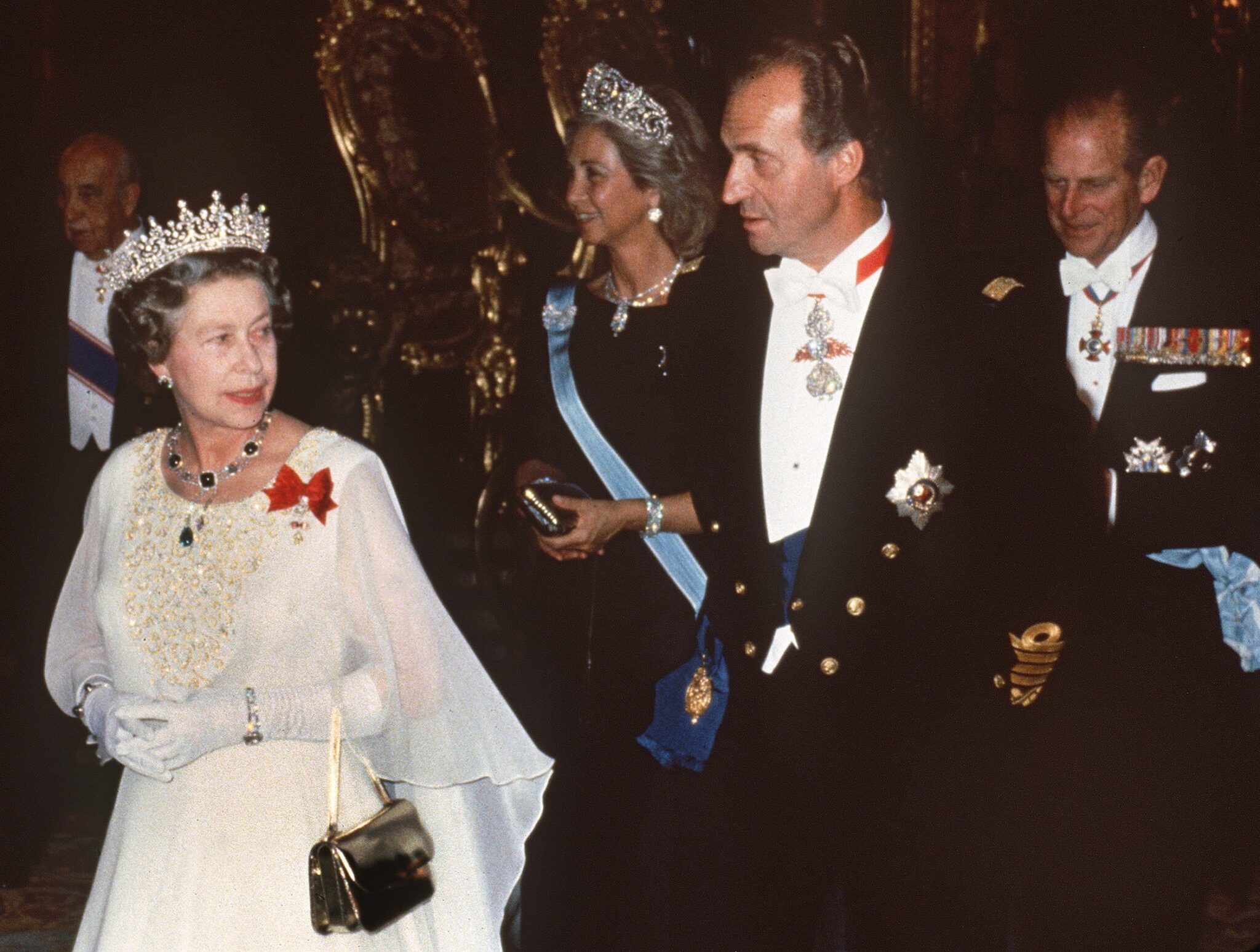 Don Juan Carlos y la reina Isabel II