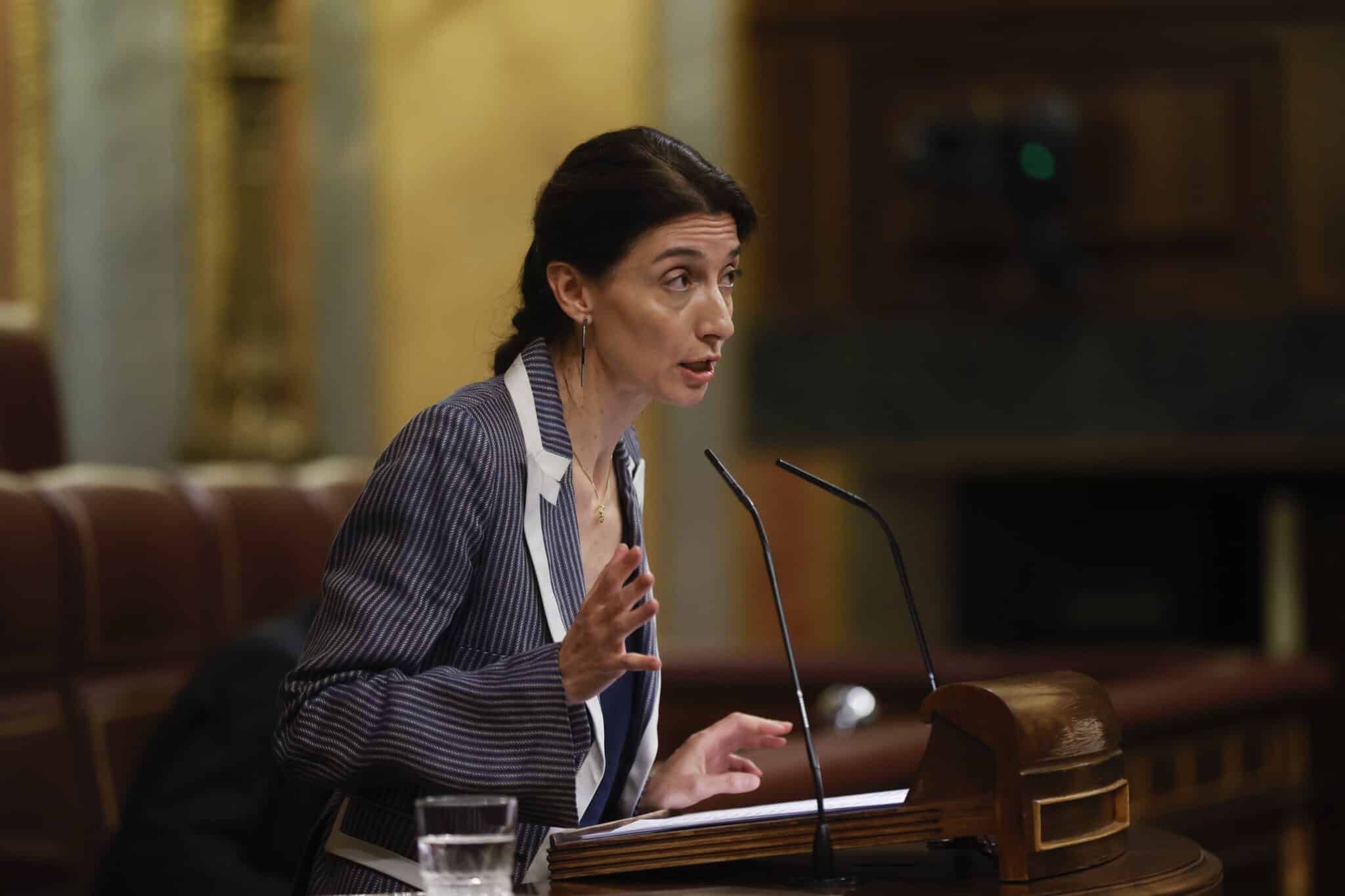 Pilar Llop, ministra de Justicia, en la tribuna del Congreso.