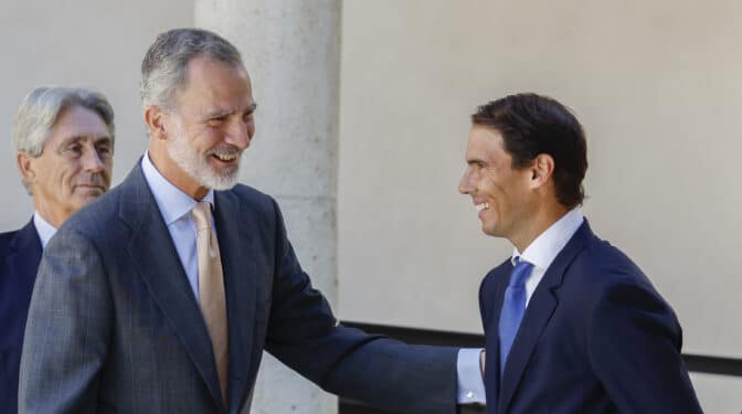 Nadal descarta ante el rey el "ya se acabó" y continuará "llevando el nombre de España por el mundo"