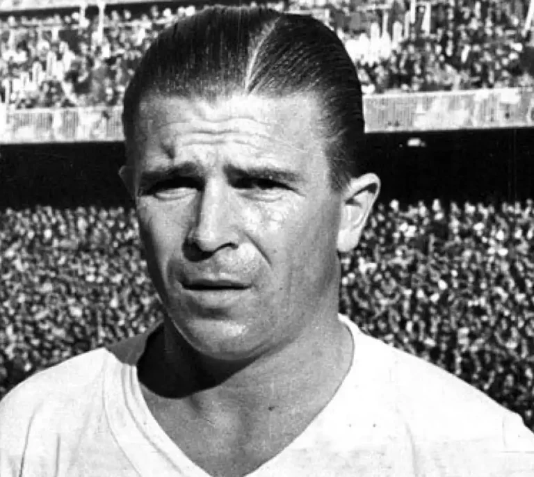 Condenado a 4 años de cárcel el yerno de Puskas por engañar con los derechos de un libro del futbolista