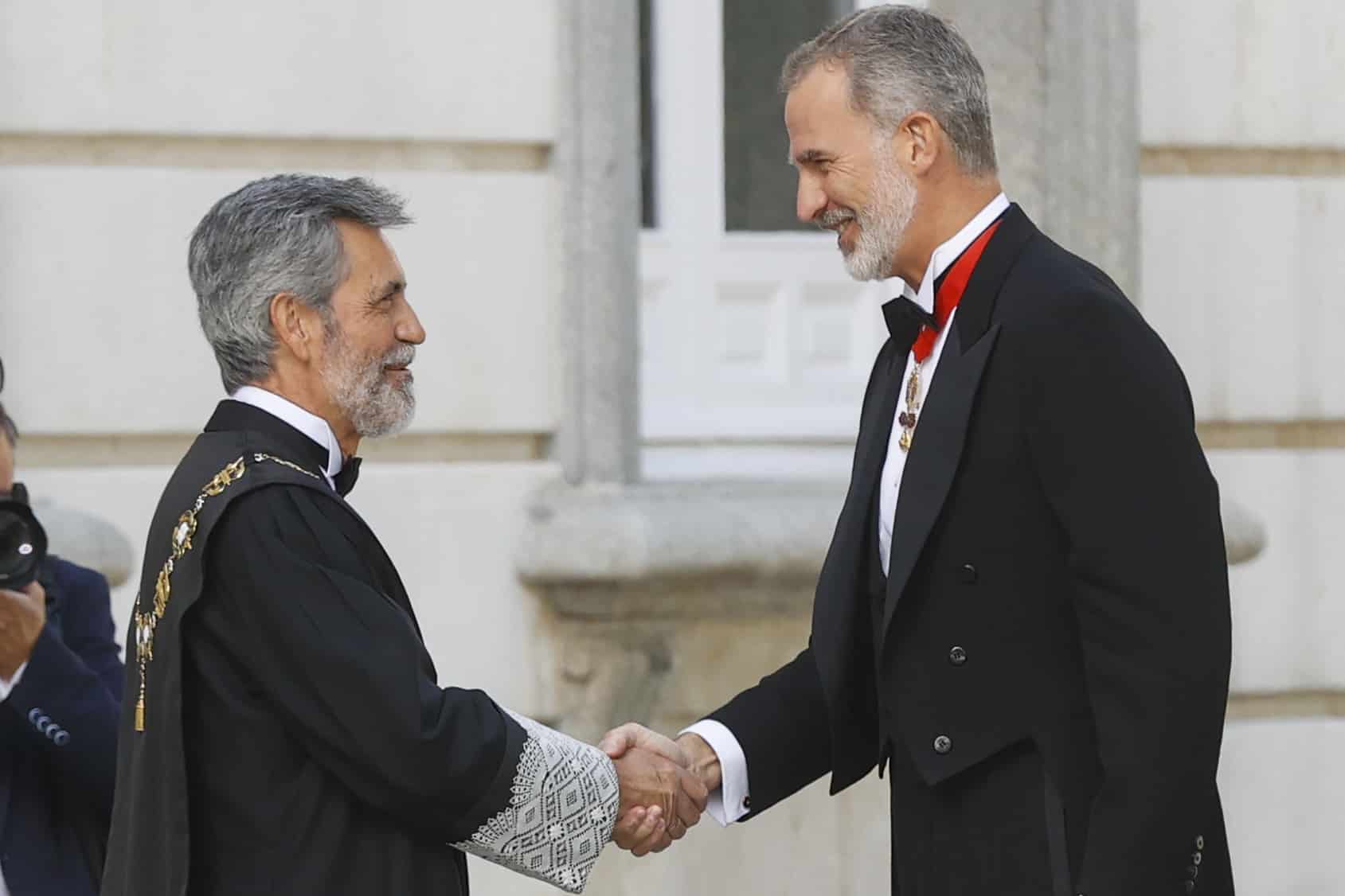 Lesmes saluda al Rey en la apertura del Año Judicial.