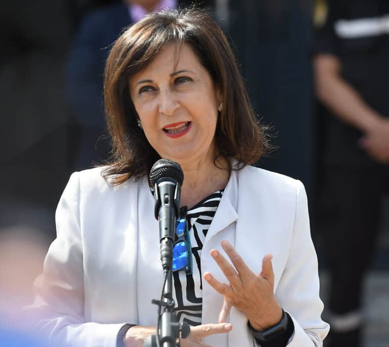 Margarita Robles arremete contra Yolanda Díaz por el tope de los precios: "No le corresponde"