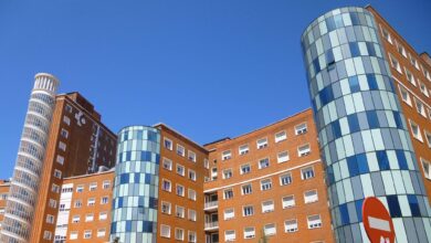 Un niño de año y medio herido tras caer por la ventana de un tercer piso en Oñati