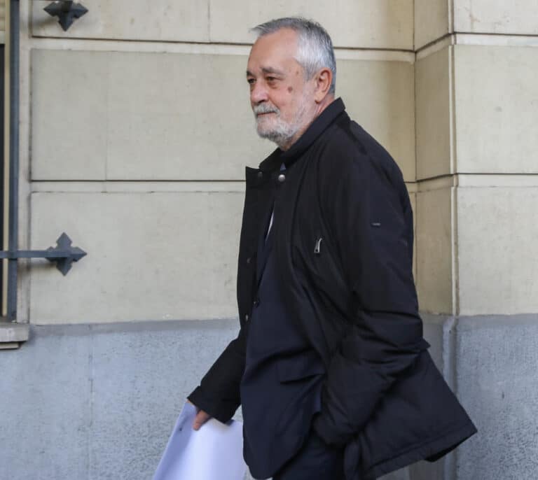 La Audiencia decide que Griñán entre en prisión sin esperar a que se tramite el indulto