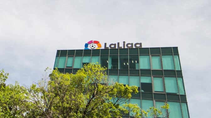 LaLiga abre sus puertas para transmitir el cierre del mercado de fichajes