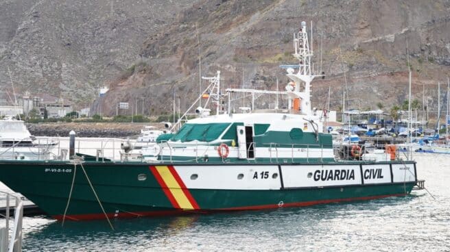 La patrullera de la Guardia Civil 'Río Duero', atracada en Tenerife.