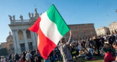 Italia se abraza a Meloni con el fantasma de la recesión, una deuda histórica y la reforma fiscal pendiente