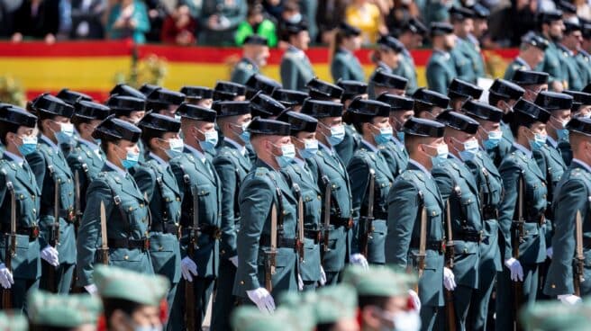longebo-demagojica-guardia-civil-pone-prueba-opositores Jura de bandera de la 168ª promoción en el Colegio de Guardias de Valdemoro.