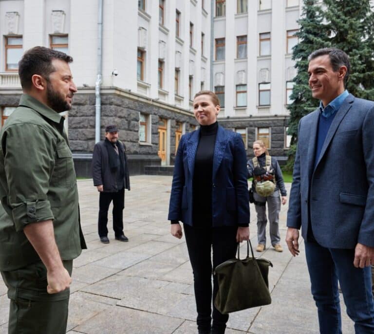 España solicita ser parte de la demanda presentada por Ucrania contra Rusia por genocidio en la CIJ