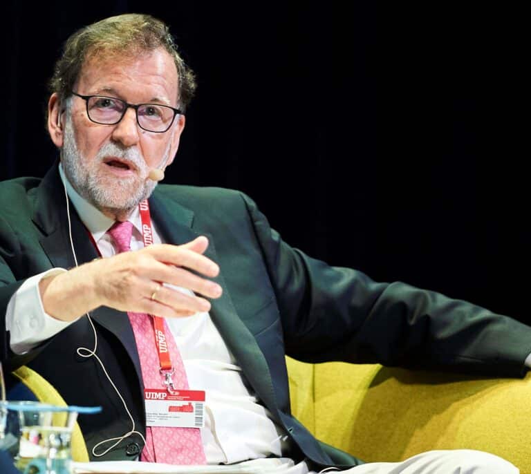 Sánchez reserva 75.000 euros para el retrato oficial de Rajoy, que ya tiene tres como ministro