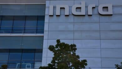 Interior adjudica un contrato a Indra tras excluir otra oferta más barata por baja anormal