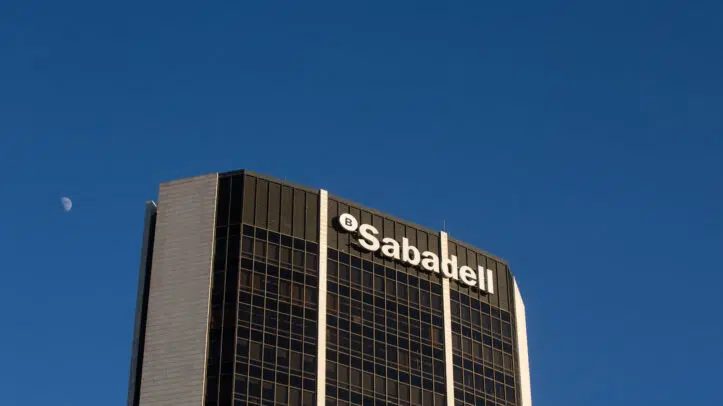 Banco Sabadell vuelve a mejorar su cuenta online: el 50% de los nuevos clientes entran por esta vía