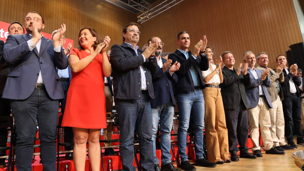 Sánchez se enfrenta a un endiablado mapa electoral local y autonómico con el partido en horas bajas