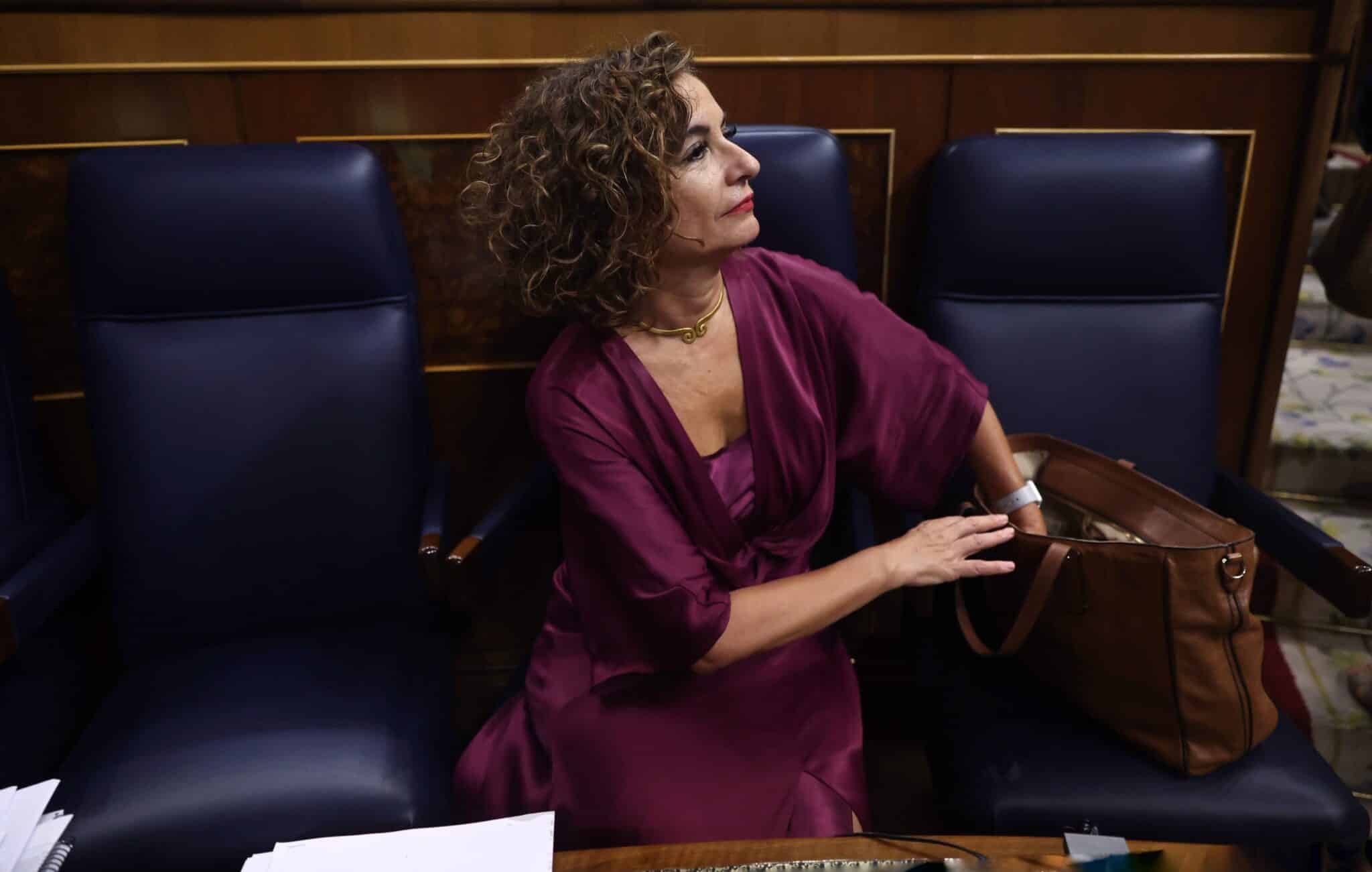 María Jesús Montero, ministra de Hacienda, durante su discurso en el Congreso de los Diputados