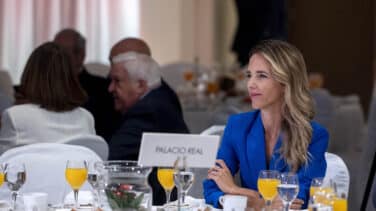 Álvarez de Toledo critica que Feijóo se reúna con Abascal en secreto y aboga por la "cordialidad" con Vox