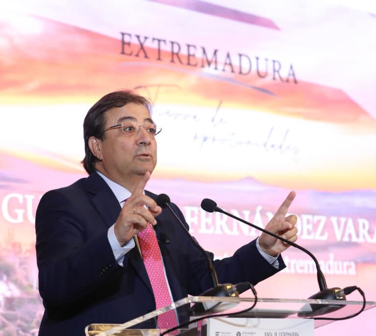 Vara tira de orgullo extremeño: "El desprecio con el que nos han tratado se lo van a meter por el culo"