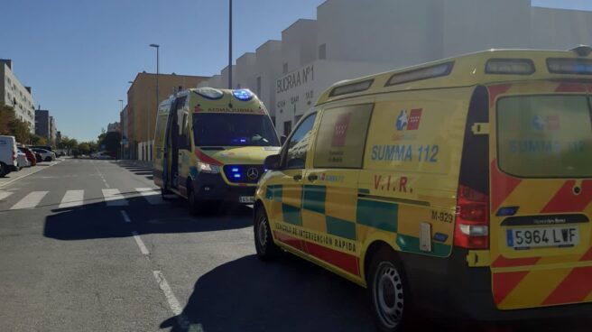 El #SUMMA 112 al llegar a la emergencia, encuentra al niño en situación crítica y continúan maniobras de desobstrucción de la vía aérea con éxito. Ha sido trasladado estable al Hospital Gregorio Marañón.