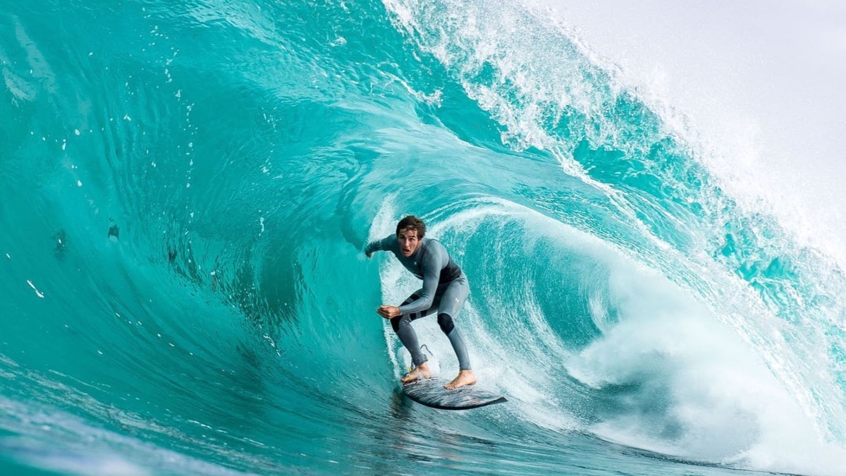 Fallece mientras surfeaba una estrella mundial del surf con 24 años