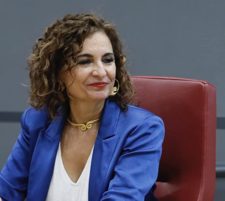 El Gobierno da un paso más y presentará una "subida selectiva" de impuestos en un paquete de nuevas medidas fiscales