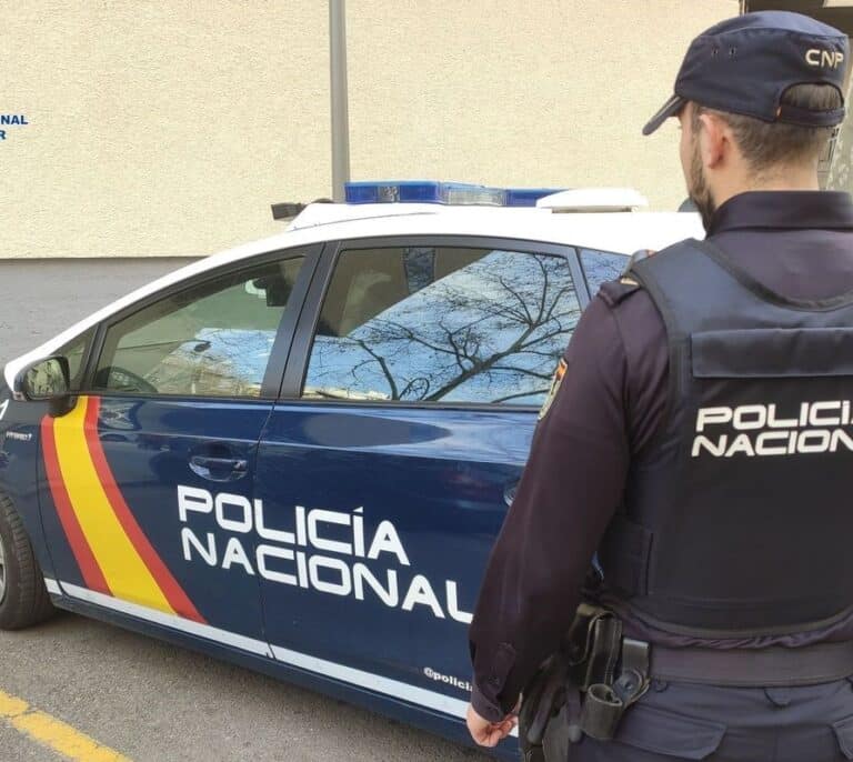 Detienen a un hombre por matar a su madre de 88 años