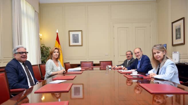 Reunión de los vocales del CGPJ en representación de los bloques conservador y progresista.