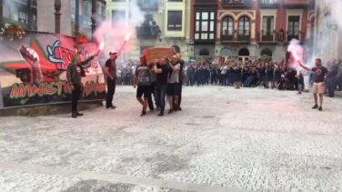 Radicales homenajean a un etarra muerto condenado por matar a un taxista y un peluquero