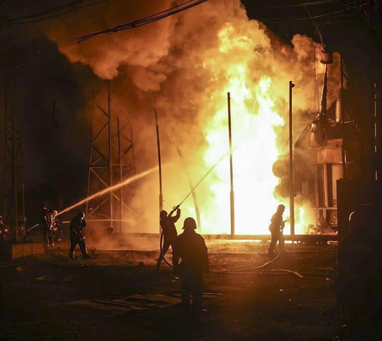 Rusia deja sin luz y agua a millones de civiles en venganza por la ofensiva de Ucrania