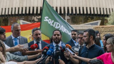 PP, Cs y Vox pugnan por abanderar la batalla de la lengua ante la pasividad del Gobierno