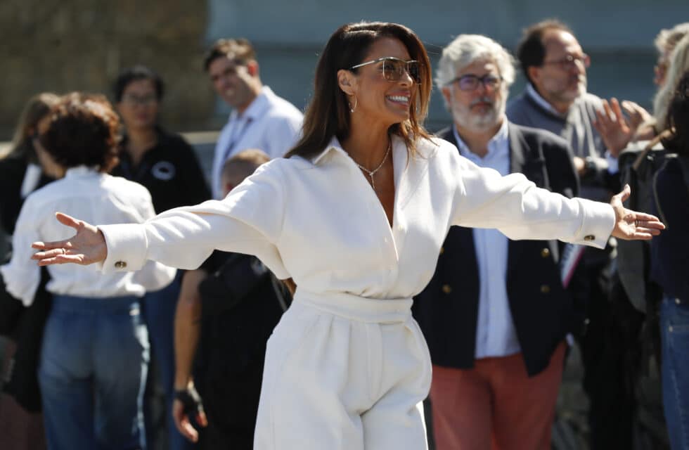 La presentadora de televisión, Pilar Rubio, posa durante la presentación de la gala "Discovering Canary islands" en el marco de la 70 edición del Festival de Cine de San Sebastián.