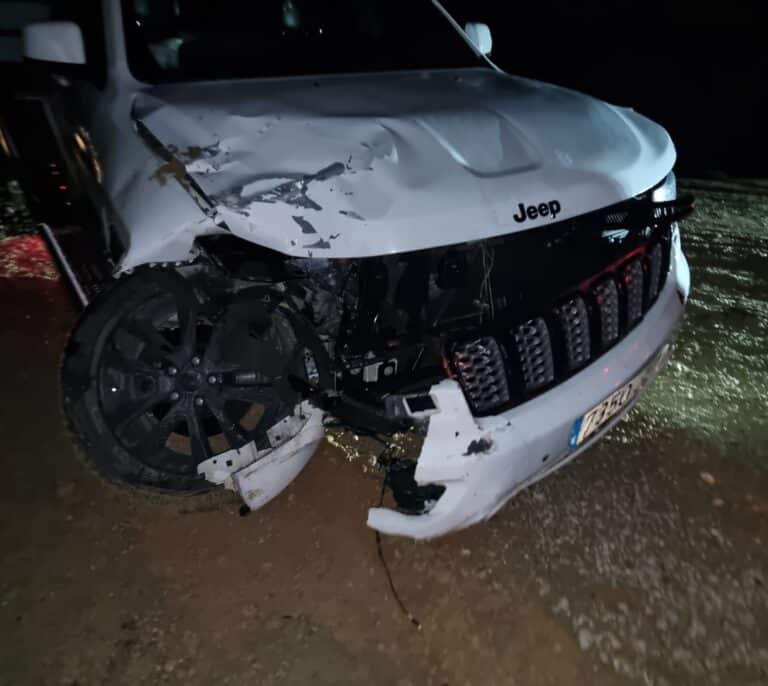 Narcos embisten a un coche de la Guardia Civil en una operación contra el tráfico de hachís en Algeciras