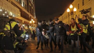La Policía rusa arresta a más de 1.000 personas en las manifestaciones contra la guerra de Putin