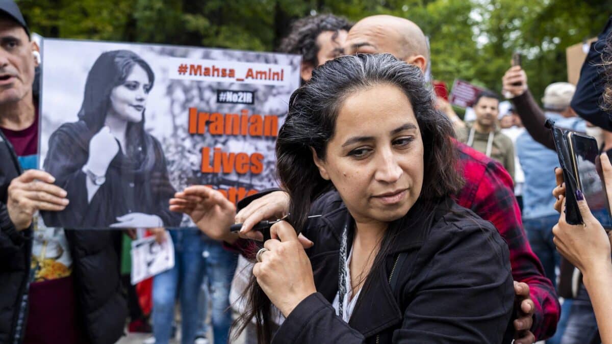 España condena tímidamente la represión en Irán tras una semana de protestas