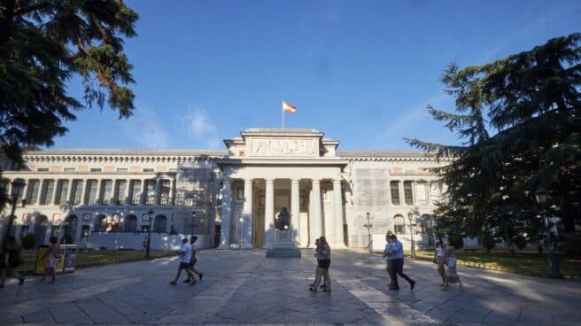 Fachada oeste o de Velázquez del Museo del Prado. Fachada oeste o de Velázquez del Museo del Prado.