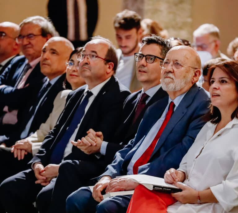El CIS de Tezanos da un subidón al PSOE en pleno escándalo de 'Tito Berni' y hunde a todos sus rivales