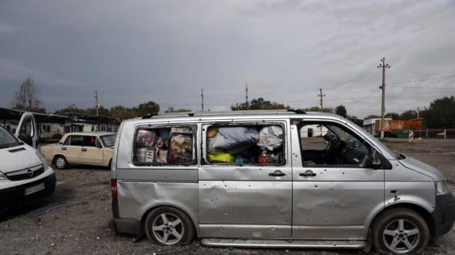 Un ataque contra un convoy humanitario que huía de Zaporiyia deja docenas de muertos. Un ataque contra un convoy humanitario que huía de Zaporiyia deja docenas de muertos.