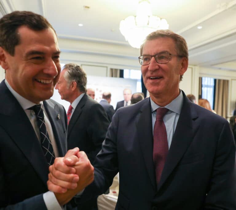 El PP amplía su mayoría absoluta en Andalucía con caídas de PSOE y Vox, según el CIS andaluz