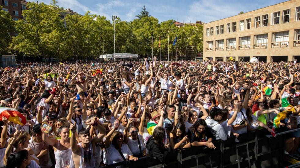 Miles de jóvenes en las fiestas de San Mateo en Logroño, las fiestas más esperadas después de dos años de pandemia.