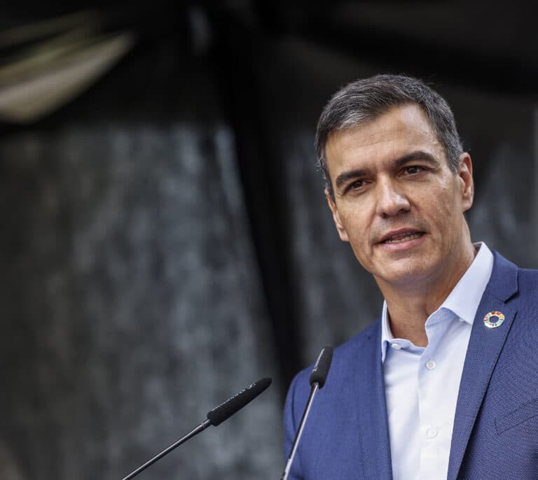 Las medidas sociales del PSOE siguen sin producir el 'efecto rebote' en las encuestas