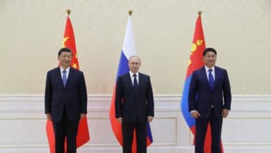 Xi insta a Putin a "asumir su rol para inyectar estabilidad en un mundo convulso"