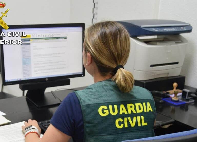 Detenido un vendedor de lotería por simular el robo de 2.500€ en metálico y 750€ en cupones