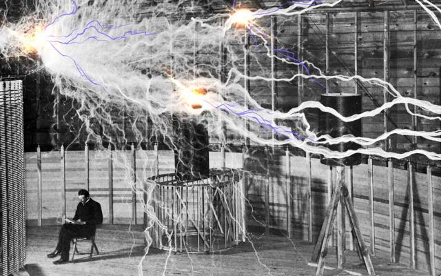 Tesla, el inventor de las 300 patentes, invade el CaixaForum