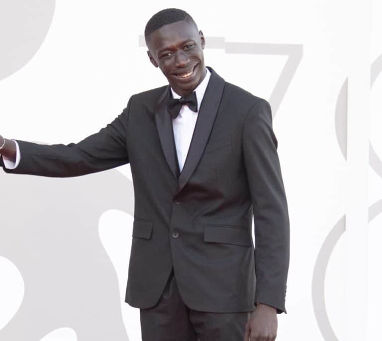 ¿Cuánto dinero gana Khaby Lame, el 'tiktoker' con más seguidores del mundo?