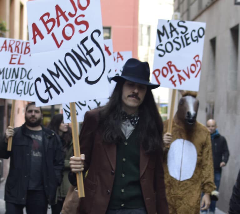 Anónimo García, condenado por el falso Tour de la Manada, ignorado por Amnistía y despedido por Greenpeace