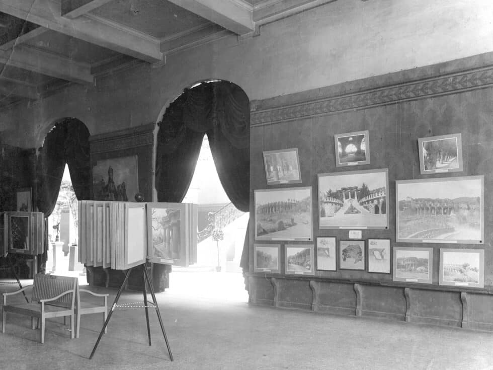 Exposición de Gaudí en el Salon de la Société des Beaux-Arts, Crand Palais, París, 1910