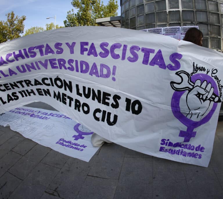 La Fiscalía abre una investigación por los gritos y cánticos machistas del Colegio Mayor Elías Ahuja